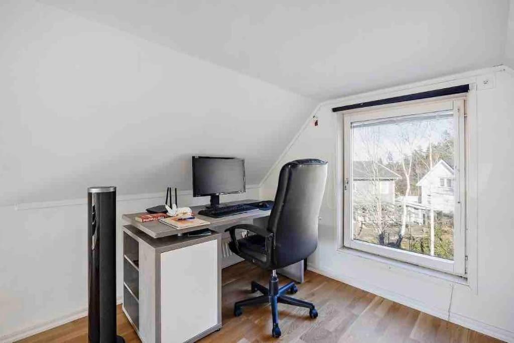 Mysigt Hus Med Natur & Jacuzzi I Olofstorp Γκέτεμποργκ Εξωτερικό φωτογραφία